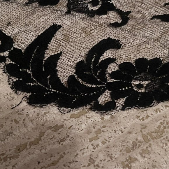VINTAGE WOMENS BLACK LACE HEAD PIECE SCARF main image 10